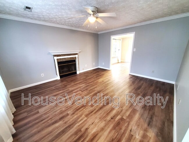 9734 Hawkdale Ln in Knoxville, TN - Building Photo - Building Photo