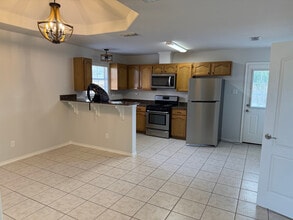1168 Savannah Loop in Laredo, TX - Building Photo - Building Photo