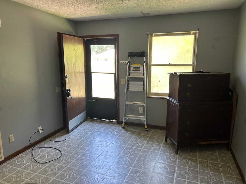 161 Oak Hill Cluster in Independence, MO - Building Photo