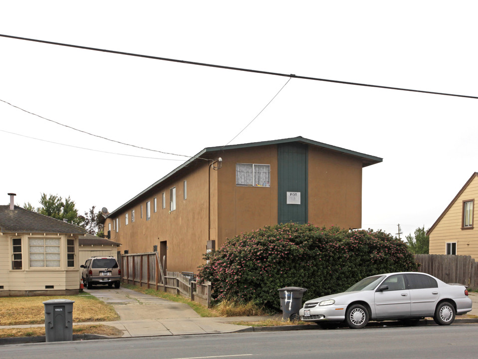 256 Williams Rd in Salinas, CA - Building Photo