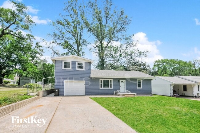 2 Valley Rd in St. Charles, MO - Building Photo - Building Photo