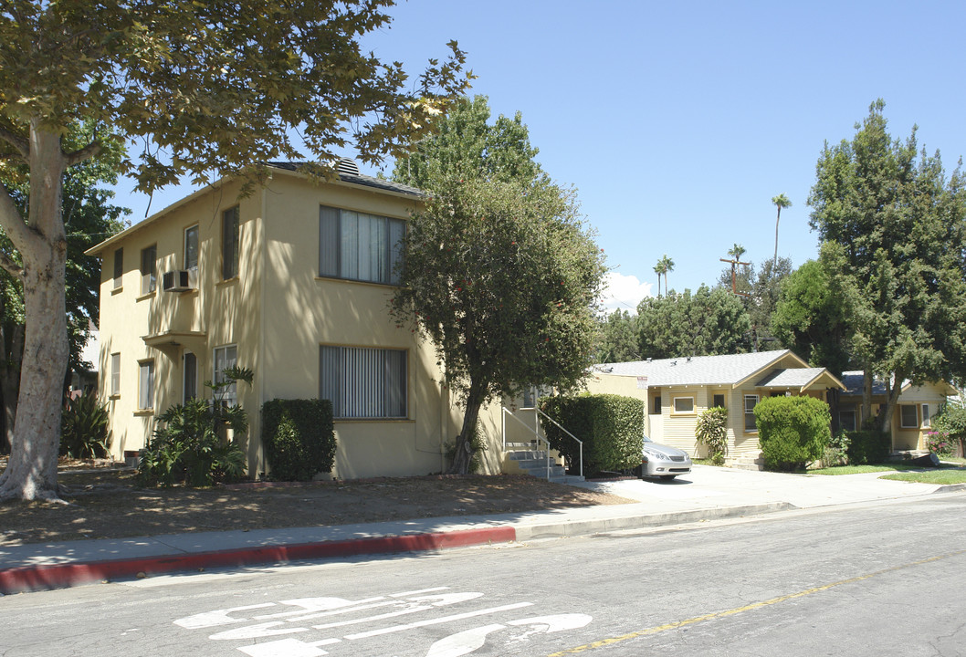 224 S Almansor St in Alhambra, CA - Building Photo