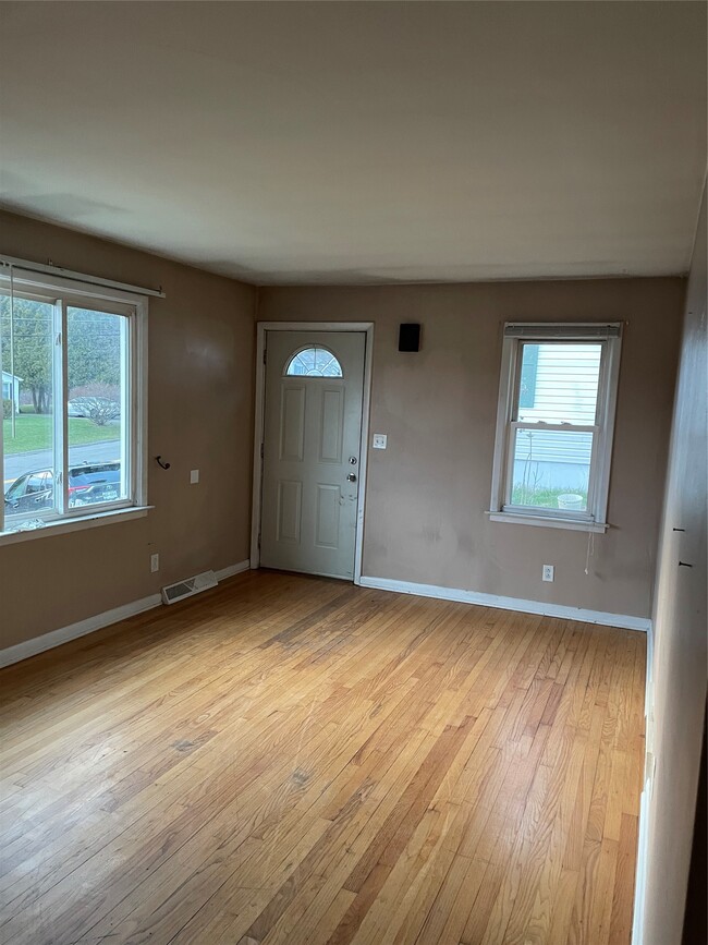 310 Boswell Hill Rd in Endicott, NY - Building Photo - Building Photo