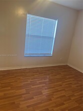 2731 NW 13th Ct in Fort Lauderdale, FL - Building Photo - Building Photo