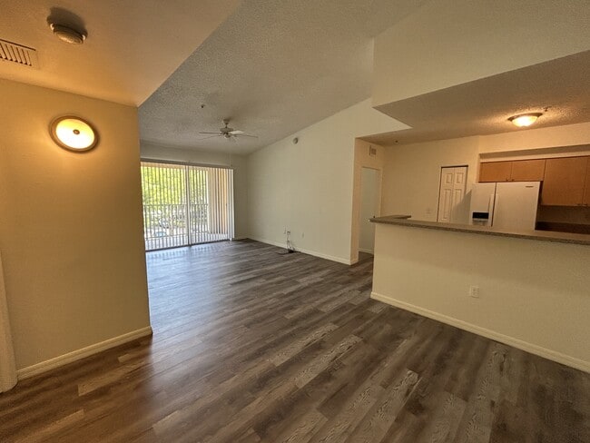 2360 E Preserve Way in Miramar, FL - Building Photo - Building Photo
