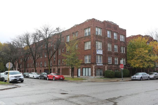 3261 W Wrightwood in Chicago, IL - Building Photo