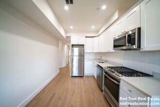 37 Calumet St, Unit 2 in Boston, MA - Foto de edificio - Building Photo