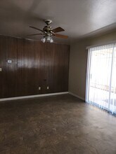 202 Woodrow Ave in Modesto, CA - Building Photo - Building Photo