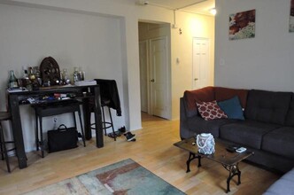 732 Melon Pl, Unit C in Philadelphia, PA - Foto de edificio - Building Photo