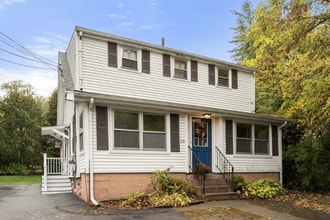 28 Shaw St in Norwood, MA - Building Photo - Building Photo