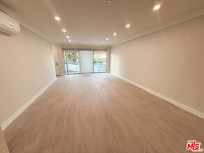 1117 S Bedford St in Los Angeles, CA - Building Photo - Building Photo