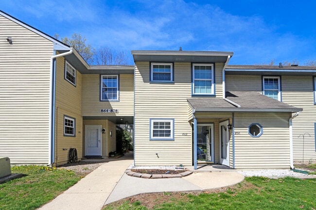 property at 874 E Fishers Creek Rd