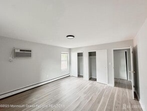 289 Main St in Spotswood, NJ - Building Photo - Building Photo