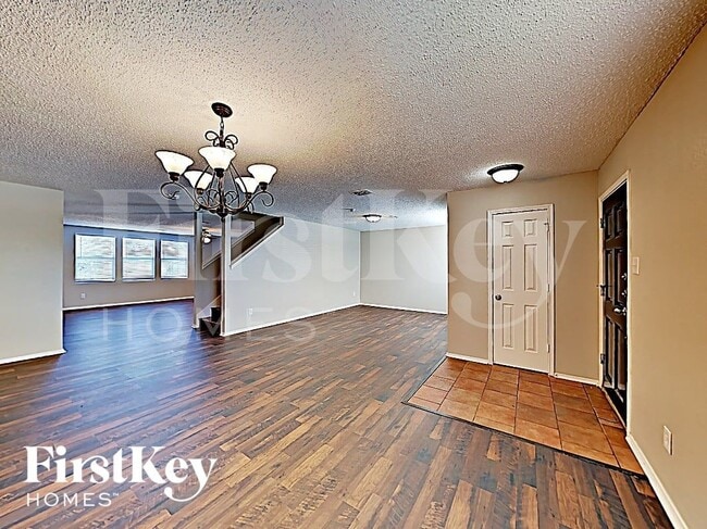 1424 Anna Lea Ln, Unit #5 in Burleson, TX - Foto de edificio - Building Photo