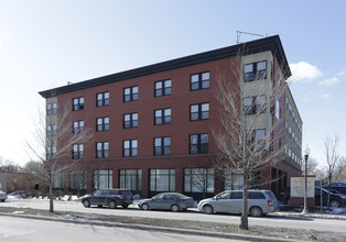 Lindquist Apartments in Minneapolis, MN - Building Photo - Building Photo