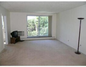 123 Sewall Ave in Brookline, MA - Building Photo - Building Photo