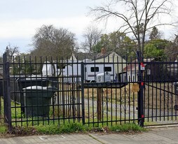 4570 Perry Ave in Sacramento, CA - Building Photo