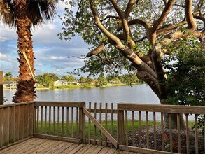 7876 NW 11th Pl in Plantation, FL - Building Photo - Building Photo