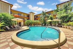 744 NE 14th Ave in Fort Lauderdale, FL - Building Photo