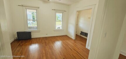 1323 Olive St in Scranton, PA - Building Photo - Building Photo