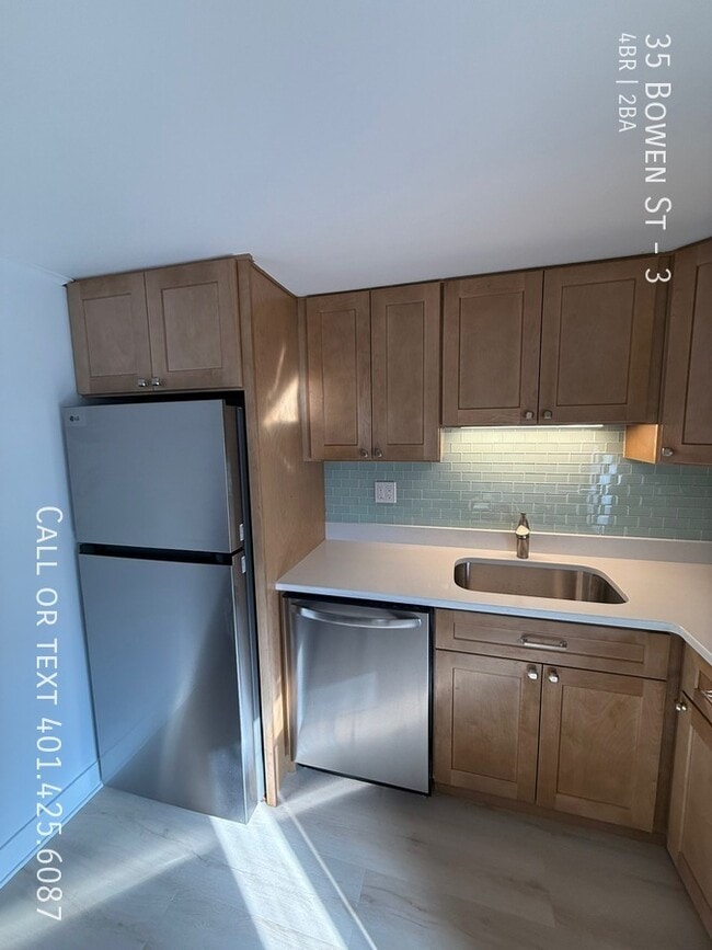 35 Bowen St in Providence, RI - Building Photo - Building Photo