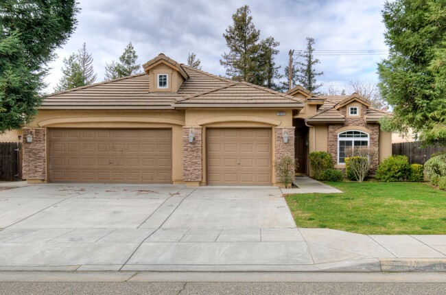 10629 N Ponderosa Dr