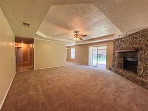 6226 Big Springs Dr in Arlington, TX - Building Photo - Building Photo