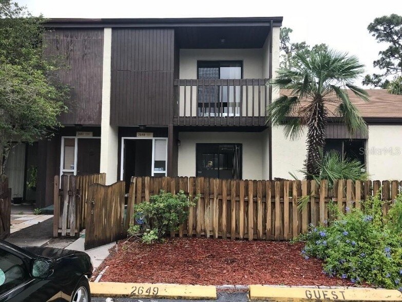 2649 Surrey Ct in Kissimmee, FL - Building Photo