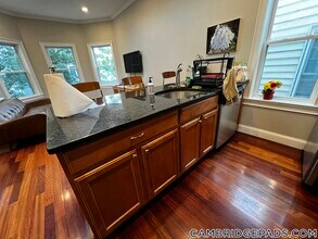 10 Bristol St, Unit 3 in Cambridge, MA - Building Photo - Building Photo