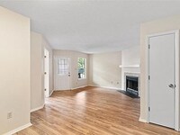 433 Lester Rd photo'