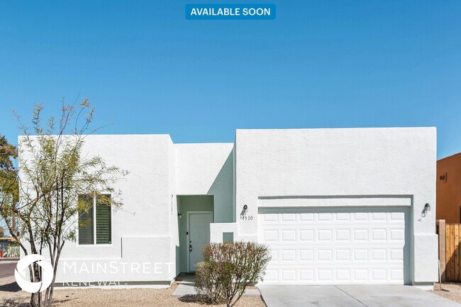 property at 1530 W Grove St