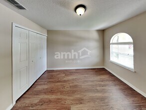 13629 Silver Charm Ct in Riverview, FL - Building Photo - Building Photo
