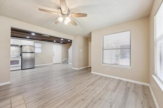 2810 Jadewood Ct in Austin, TX - Building Photo - Building Photo