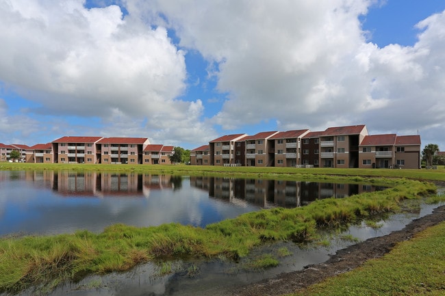 Peacock Run in Port St. Lucie, FL - Building Photo - Building Photo