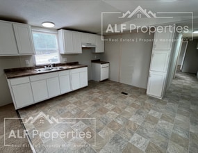 72 Crater Ln in Kittrell, NC - Building Photo - Building Photo