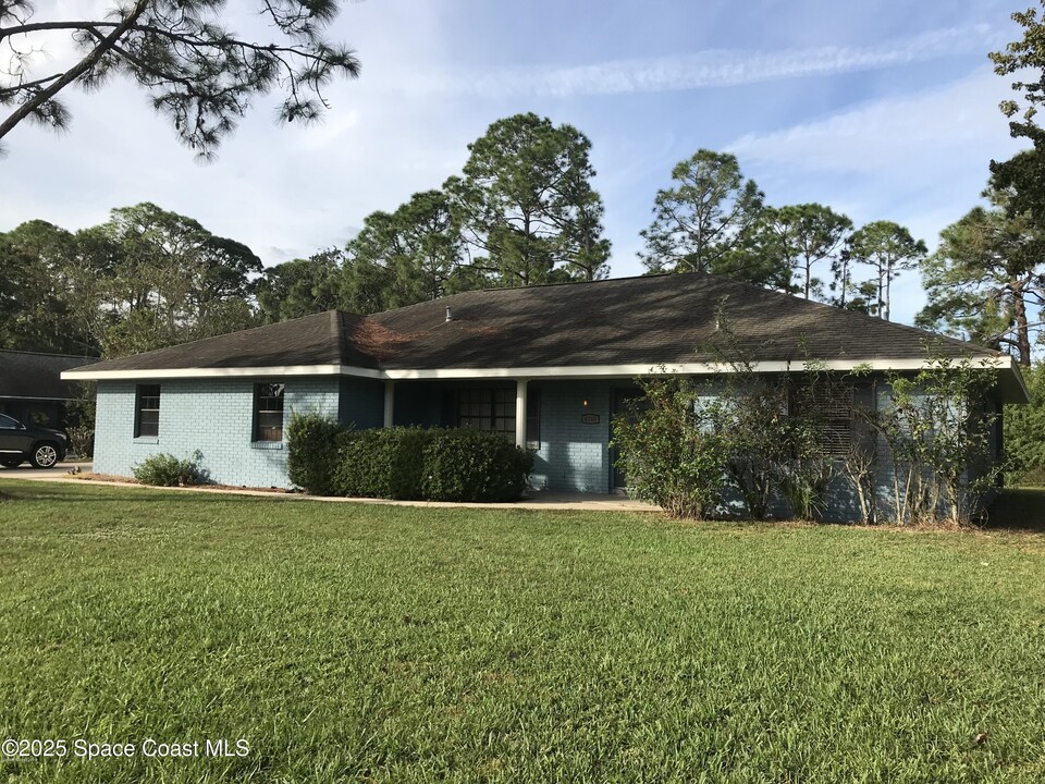 4760 Cathedral Way in Titusville, FL - Building Photo