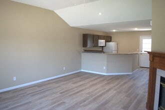 1309-1311-1311 Godas Cir in Columbia, MO - Building Photo - Building Photo