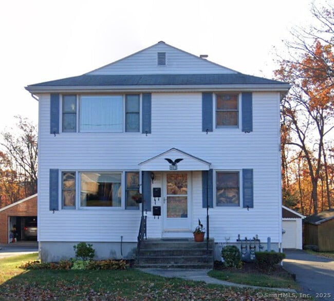 property at 985 Slater Rd