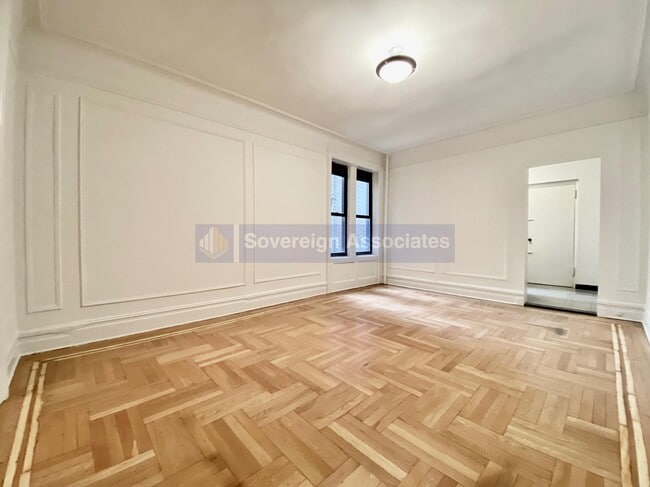664 W 163rd St-Unit -37 in New York, NY - Building Photo - Building Photo