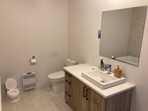 304 D'émeraude Rue in Candiac, QC - Building Photo - Building Photo