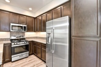 743 Magnolia Ave in Carlsbad, CA - Building Photo - Building Photo