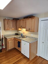 167 Elm St, Unit 1 in Milford, NH - Building Photo - Building Photo