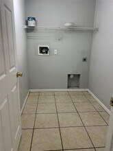 235 Bedford Dr in Kissimmee, FL - Building Photo - Building Photo