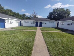 4205 Phlox St in Houston, TX - Building Photo - Building Photo