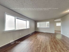 2401 N Narrows Dr in Tacoma, WA - Building Photo - Building Photo