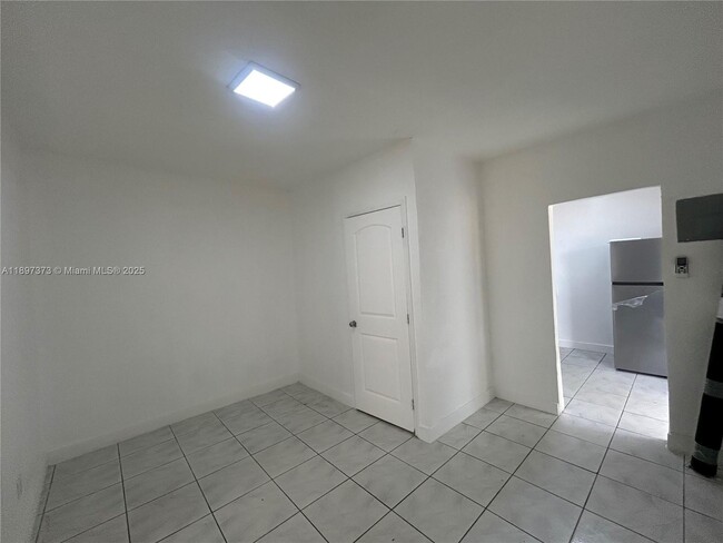 2611 SW 62nd Ave in Miramar, FL - Building Photo - Building Photo
