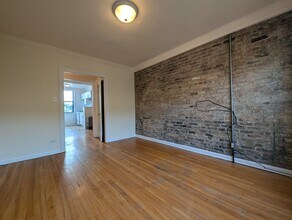 2334.5 N Spaulding Ave in Chicago, IL - Building Photo - Building Photo