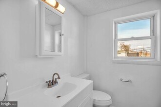 102 N Black Horse Pike in Gloucester Township, NJ - Building Photo - Building Photo