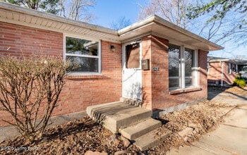 2428 Weber Ln in Louisville, KY - Building Photo - Building Photo