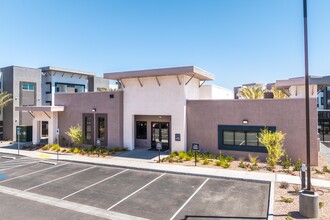 Summit on Boulder in Henderson, NV - Building Photo - Building Photo